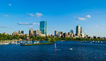 Massachusetts árplafont és díjkorlátot vezetne be a jegyviszonteladásra – Noah Kahan “Great Divide Act”-je nyomán