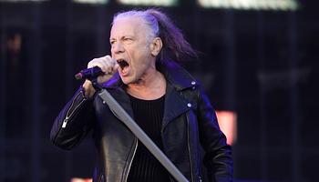 Áramszünet szakította félbe az Iron Maiden párizsi koncertjét