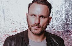 Mark Knight és Cristoph tíz év után új életet ad a Yebisah-nak