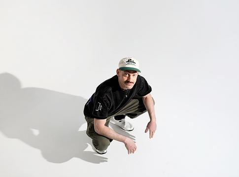 Fritz Kalkbrenner új kislemeze, a „Save Me” érzelemmel és energiával hódít