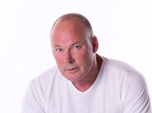 TON TB, a Greece2000 szerzője és a Three Drives alapítója a Szelidi-tó szuperklubjába látogat Pünkösd hétvégén