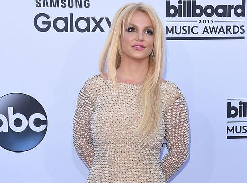 Britney Spears szóvivője visszautasítja a „késsel hadonászásról” szóló beszámolókat