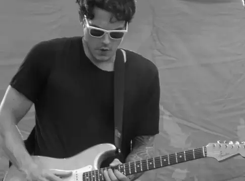 Fender felszólította a PRS-t a Stratocaster-forma miatt