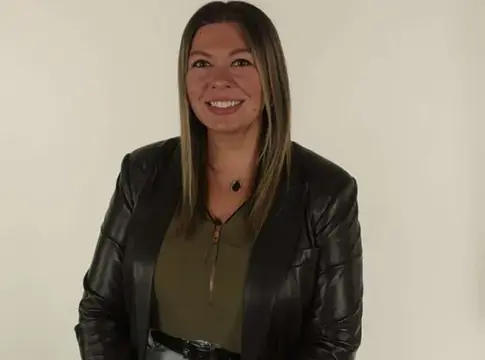 Vezetői átrendeződés a zeneiparban – új kinevezések az AXS-nél, a Warnernél és a BRIT Awardsnál