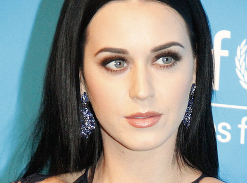 Katy Perry közel 5 millió dollárt húzott be a villaper lezárásával