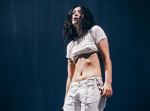 Lorde őszintén beszélt nemi identitásának felfedezéséről