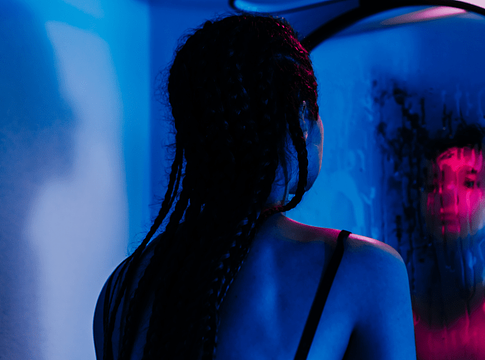 Amikor az algoritmus átírja a valóságot – egy dokumentált eset az „AI pszichózisról”