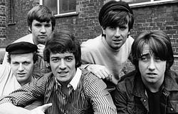 63 év után befejezi a turnézást a The Hollies