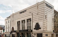 Felújítják a London Troxy-t: nagyobb kapacitás, új terek, új esélyek