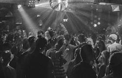 Zár a luzerni Rok Klub – 18 év után elnémulnak a basszusok a Flora alatt