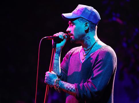 Zayn Malik tisztázta: nem a rajongóknak szólt a „get the fuck out of my way”