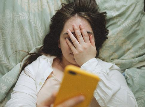 Miért lett ciki a barát? – A közösségi médiában újraértelmezik a párkapcsolatokat