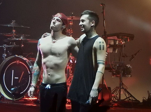 Bíróság elutasította a Temu kérelmét a Twenty One Pilots védjegybitorlási ügyében