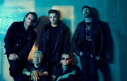 Megérkezett a U2 és Martin Garrix közös dala, a Fireflies