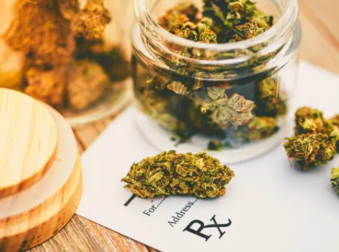 Kannabisz és zsírmáj: új kutatás ígéretes eredményekkel