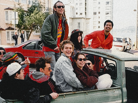 Hogyan lett a West Coast acid house a középnyugati raktárbulik szabadtéri ellenpontja?