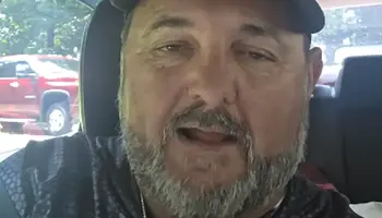 A bíróság nem dobta ki Tony Justice Suno elleni perét