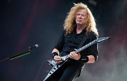 Dave Mustaine a színpadról osztotta ki egy helsinki újságírót: „Such a fucking dickhead”