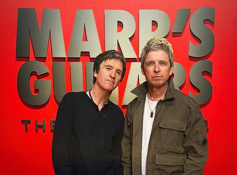 Johnny Marr és Noel Gallagher legendás gitárok között idézte fel közös múltját
