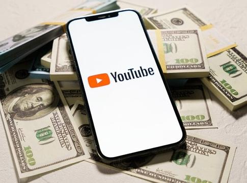 A YouTube 8 milliárd dollárt fizetett ki a zeneiparnak egy év alatt