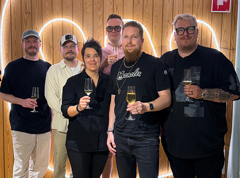 Warner Music Finland felvásárolja a Mökkitie Records katalógusát