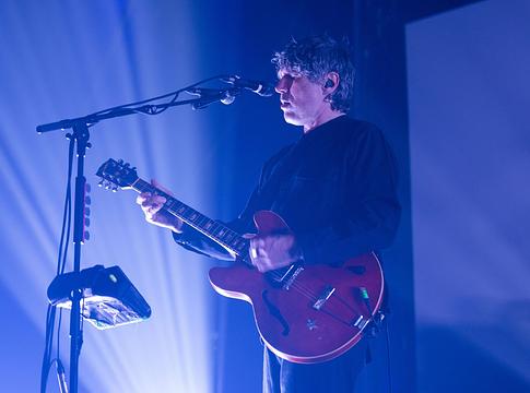 Tíz év után újra színpadon a Super Furry Animals – Dublinban indult a Supracabra-turné