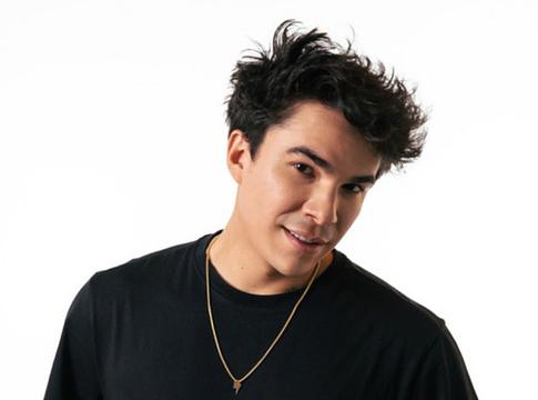 KVSH új klubhimnuszt hozott az Armada Musicnál