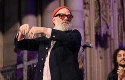 Michael Stipe az I Played the Fool-t hozta el Kimmel műsorába Watttal, Chad Smithszel és Josh Klinghofferrel