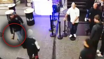 Fegyverrel fenyegetőzött egy vendég egy lipcsei klub előtt