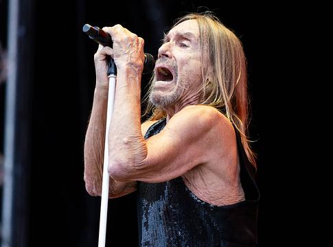 Iggy Pop először adta elő élőben a 'Punkrocker'-t