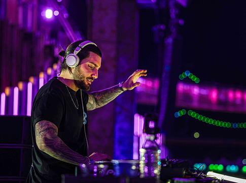 Alesso és Sacha új közös dalukat mutatták be az EDC Las Vegas színpadán