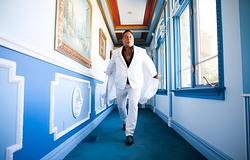 Sir Ivan új kislemezzel jelentkezett: megérkezett a „Love Is The Piece”