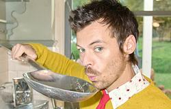 Harry Styles visszatér: rezidenciákra épülő világturné és új album tavasszal