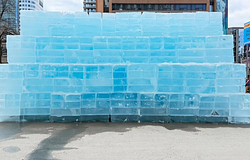 Drake jégbe rejti új albumának dátumát Torontóban – a rendőrség lezárta a helyszínt