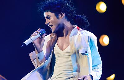 Tánc a vászon előtt: megosztja a nézőket a Michael film mozis trendje