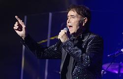 Sir Cliff Richard nyilvánosan beszélt prosztatarákjáról