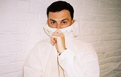 Cloonee sötétebb klubhangzással zárja az évet