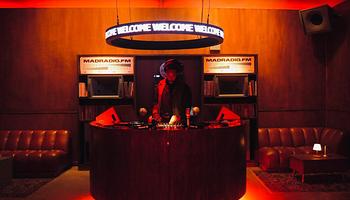 Megnyílt a Mad Radio NYC: új kulturális központ Williamsburg szívében