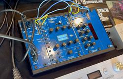 PPG-vonal AE Modularban: itt a Tangible Waves WAEVE82, 8 szólamú wavetable poliszintetizátor