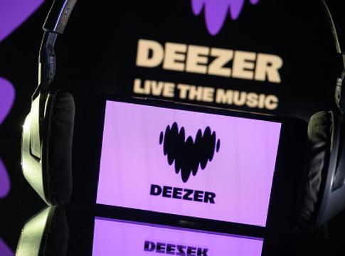 Az AI már elárasztja a streaminget: a Deezer szerint az új zenék közel fele mesterségesen készül
