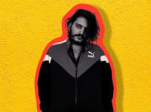 Eliezer nyers klubenergiát gyúr Acid House-ból és Post-Punkból a Chicken Townnál