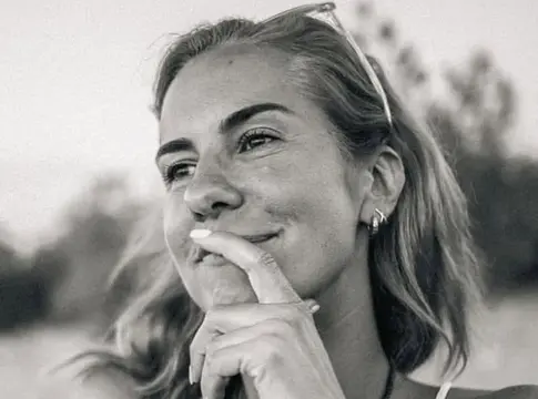 Elhunyt Leticia van Riel