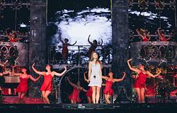 Lana Del Rey cáfolta a plasztikai műtétekről szóló pletykákat, új albumot ígér