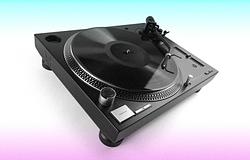 Reloop RP-5000 MK4: retró érzés, modern DJ-erő