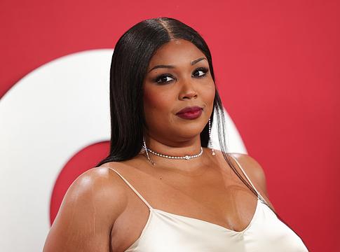 Lizzo jogi sikert ünnepel: a bíróság elutasította a testalkat miatti megszégyenítés vádját