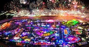 EDC Las Vegas 2026 témája: Kinetic Journey, érkezik a főszínpad sziluettje
