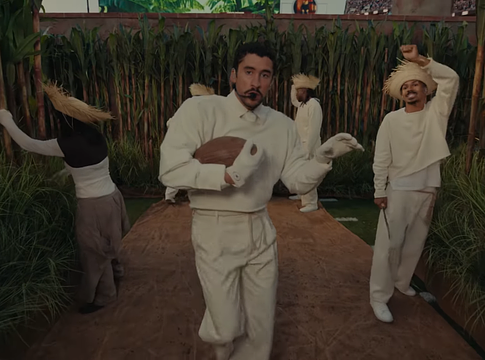 Emmy-jelöltek: Bad Bunny Super Bowl-fellépése viszi a prímet, Taylor Swift Eras-filmje és a Diddy-doksi is soron
