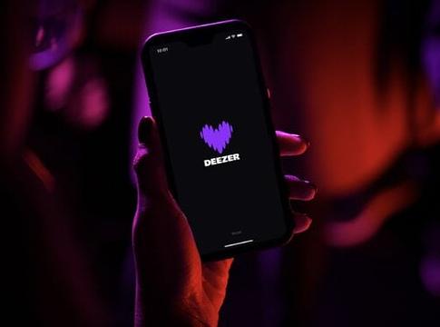 A Deezer bevétele enyhén csökkent, de az előfizetők száma tovább nő