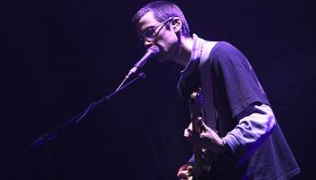 Meglepetésszerűen jelentette be új albumát a DIIV