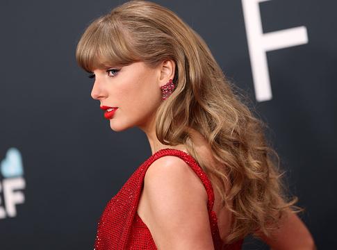 Taylor Swift megakadályozta a „Swift Home” védjegy bejegyzését